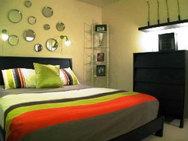 பயந்து போன காதலி...