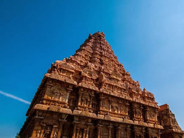 பிரம்மாண்ட கோட்டை