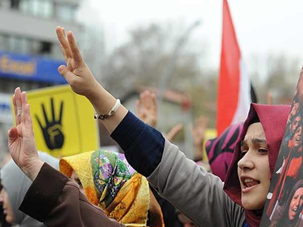 மரண தண்டனை எதிர்ப்பாளர்கள் கோபம்