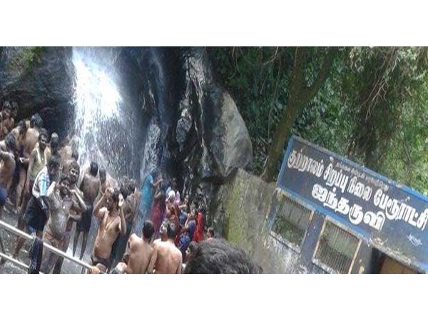 புலி அருவி