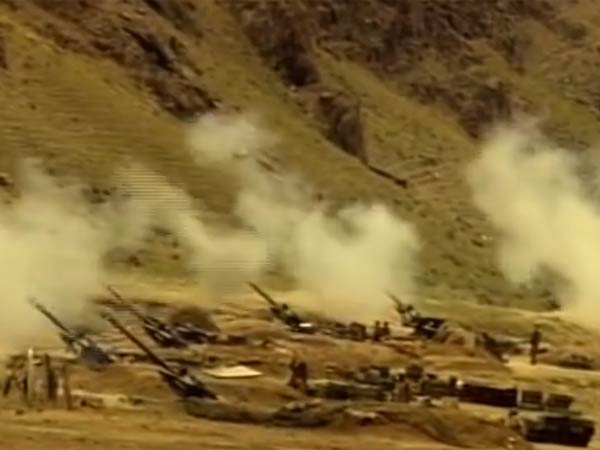 இரவு பகலாக காக்கும் தீரர்கள்