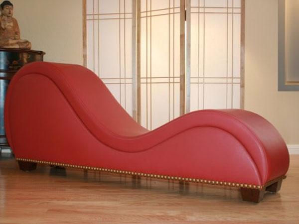 9 நாட்கள் பொம்மையுடன்