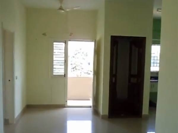 வேறு வீட்டுக்கு மாற உத்தரவு 