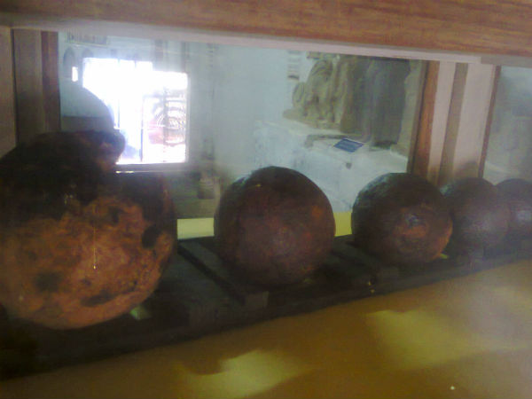 பழங்குடியினர் பொருட்கள் 