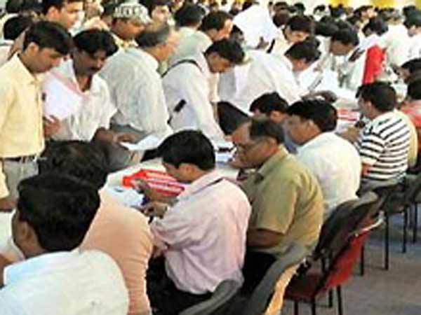 150 ஊழியர்கள்