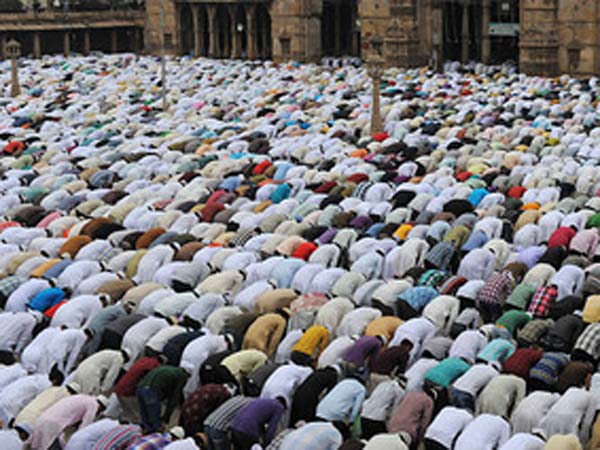 நேற்றே கொண்டாட்டம் 