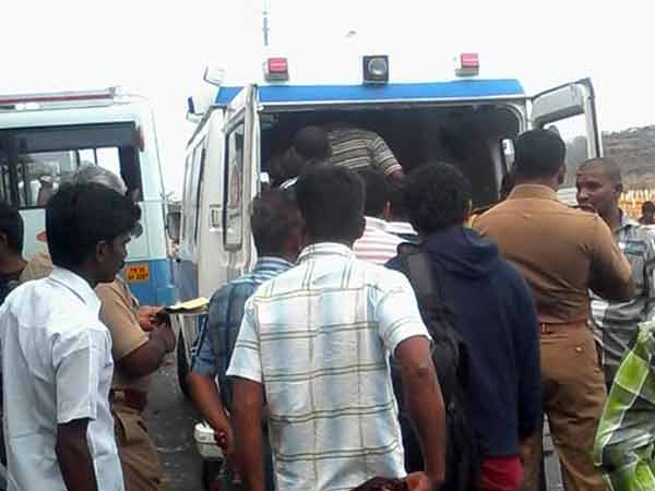 2 killed in road accident near Kadayanallur