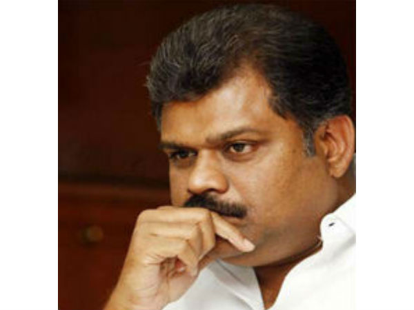 லோக்சபா தேர்தலில் போட்டியில்லை