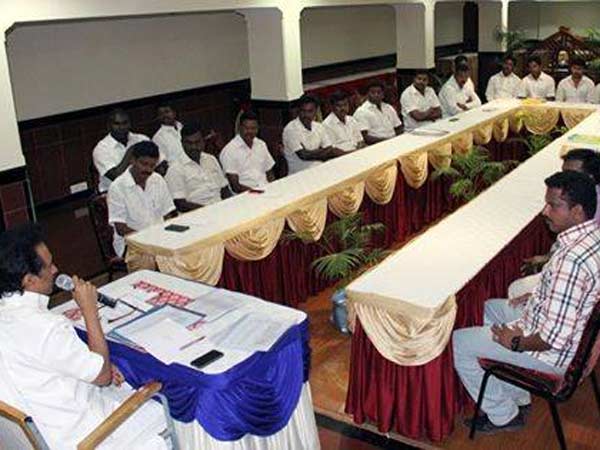 விரும்பாத மு.க.ஸ்டாலின்