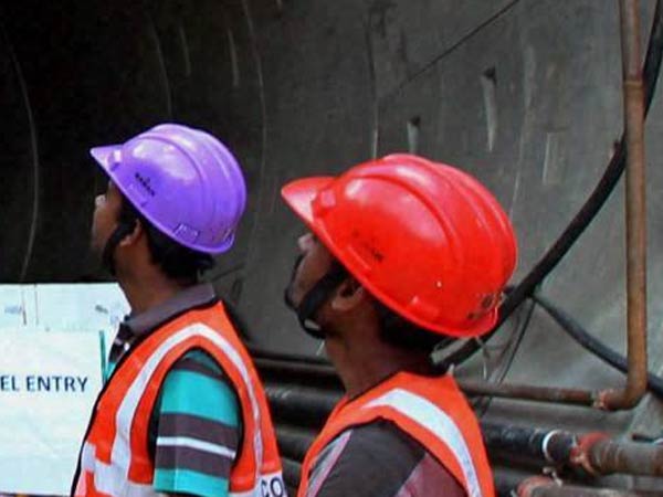 வணிக நிறுவனங்கள்...