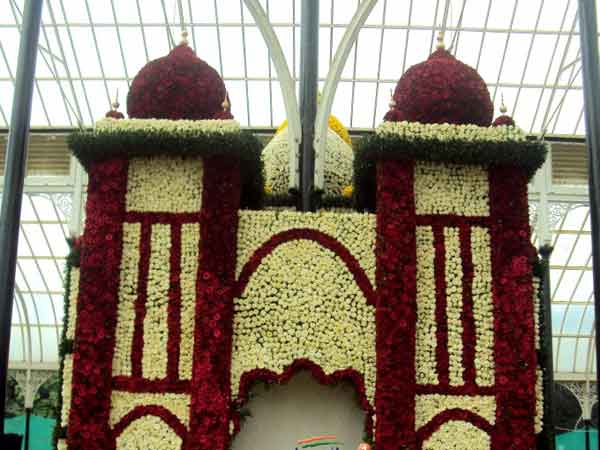 கட்டணம் எவ்வளவு?