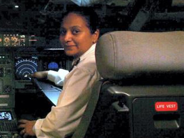 ஆயிரத்துக்கும் மேற்பட்ட பைலட்டுகள் ஆயிரத்துக்கும் மேற்பட்ட பைலட்டுகள்