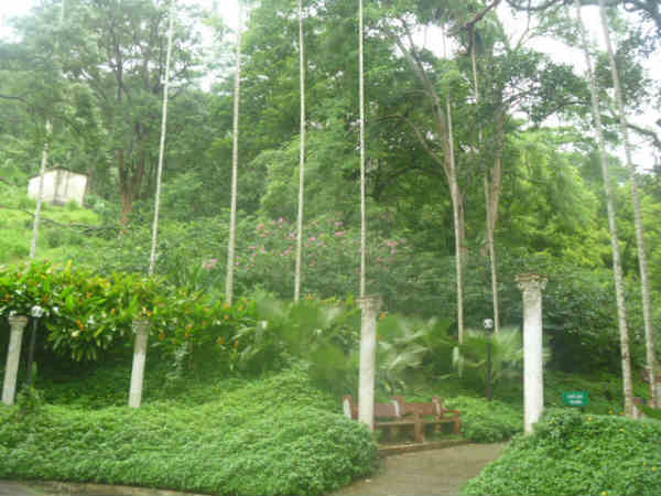 எழில் கொஞ்சும் பூங்கா 