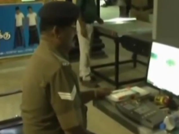 ரயில்களில் சோதனை ரயில்களில் சோதனை