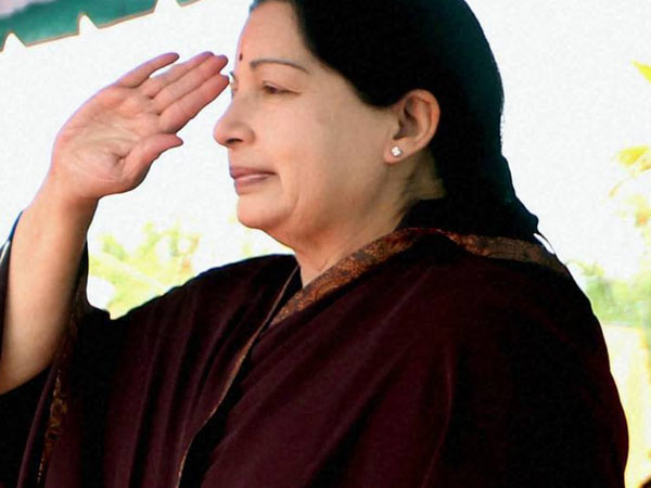 தியாகிகளை வணங்குவோம்