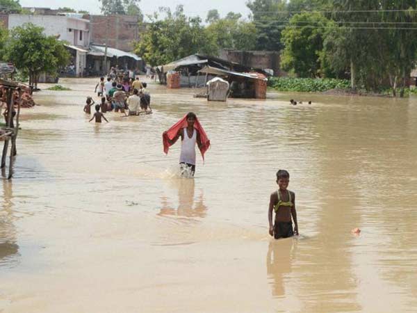 200 கிராமங்களை சூழ்ந்த வெள்ளம்