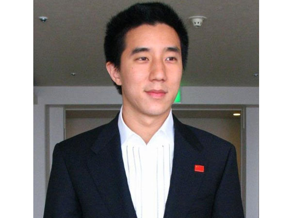 அமெரிக்காவில் பிறந்து