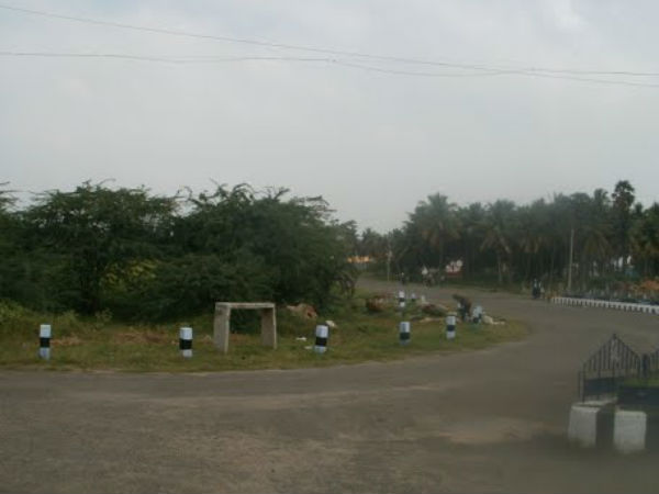 சர்வீஸ் ரோடு