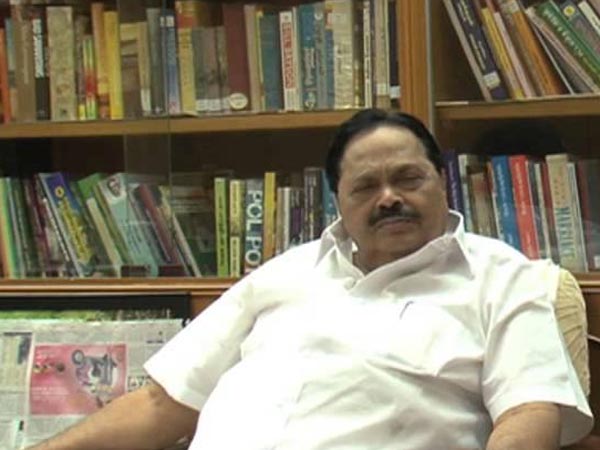 ஓடி வந்திருக்க வேண்டாமா...