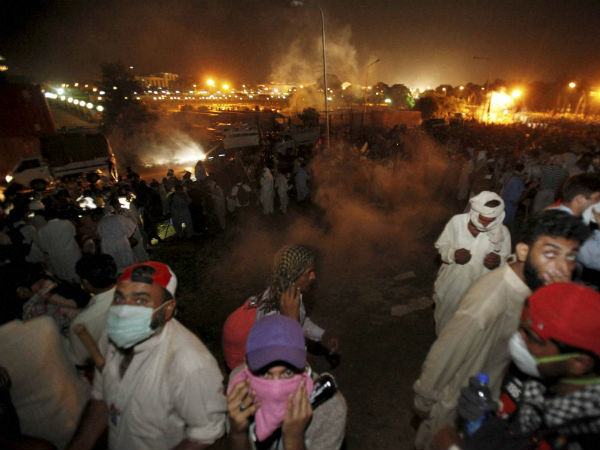 பி டிவி அலுவலகம் சூறை