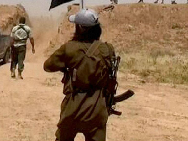 தீவிரவாதிகள்