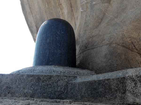 சிவன் கோவிலிலிருந்து