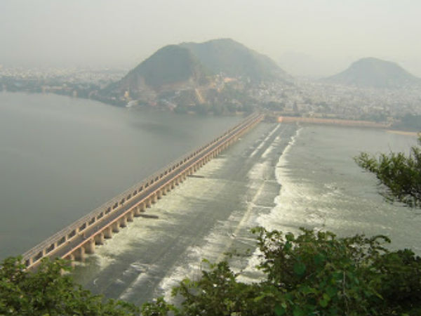 கடலோர ஆந்திர நகரம்