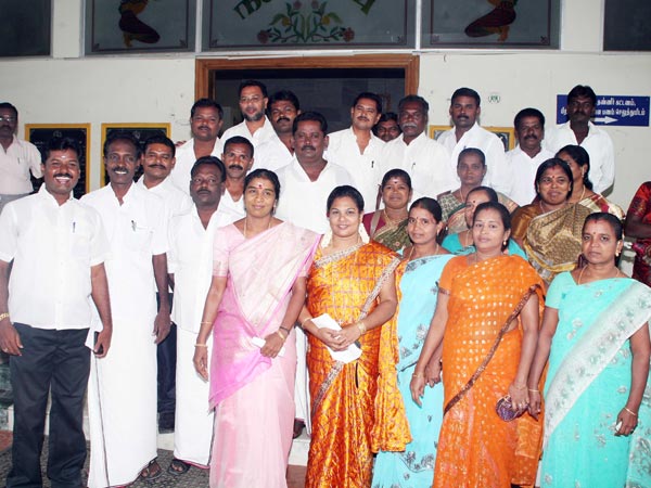 தப்பிச்சோம்டா சாமி!