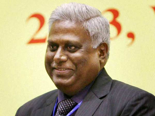 சர்ச்சை நபர்களுடன் சந்திப்பு