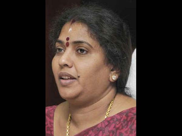 கோகுல இந்திராவுடன் மோதல்