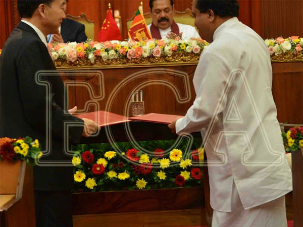 பேஸ்புக்கில்... பேஸ்புக்கில்...