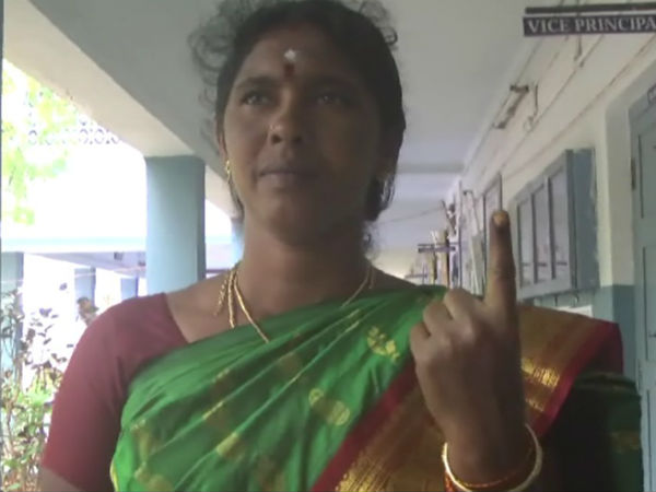 Tamil Nadu local body by polls begin Tamil Nadu local body by polls begin