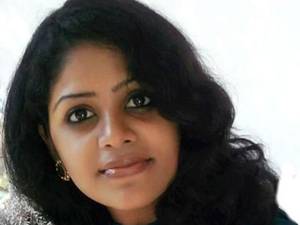 வரம்பு மீறிய கமெண்ட்கள்: