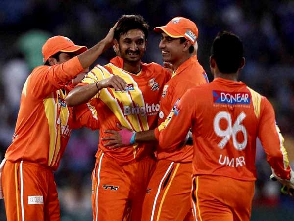 முகம்மது ஹபீஸ் தலைமையில்