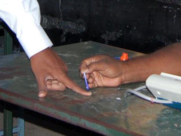 தூத்துக்குடியில் அதிமுக வெற்றி