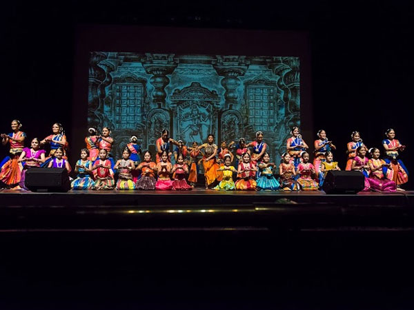 டல்லாஸ் நடன ஆசிரியைகள்