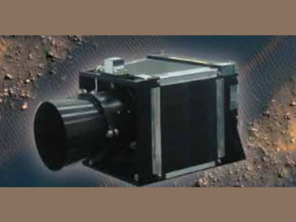 முதல் வேலை கேமராவுக்கே