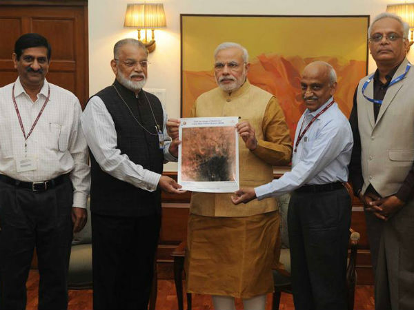 முதலில் மோடிக்கு ஒரு காப்பி!