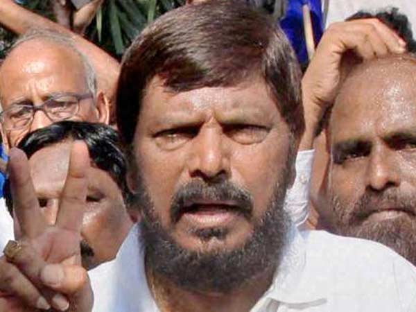10 நாள் லீவுன்னு தெரியாதா....!