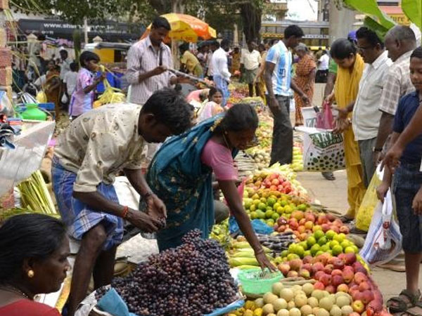 விற்காத பொரி மூட்டைகள்