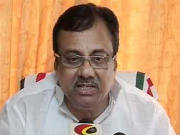 நாலு சுவற்றுக்குள் ராணி