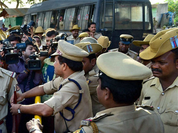 திணறும் போலீஸ்