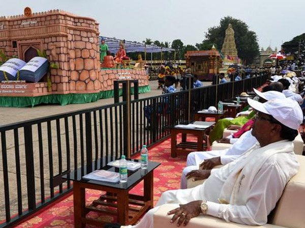 மீடியாக்கள் அவசரம் மீடியாக்கள் அவசரம்