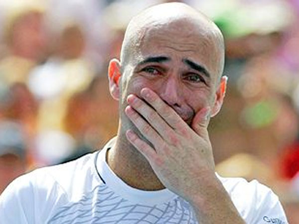 விம்மி அழுத அகாஸ்ஸி