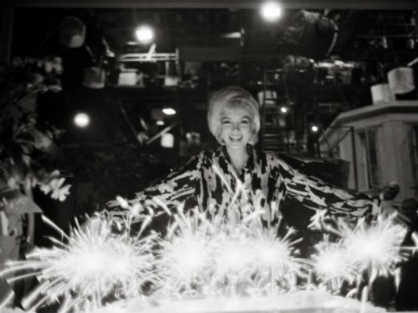 கற்றுக் கொடுத்த மன்றோ