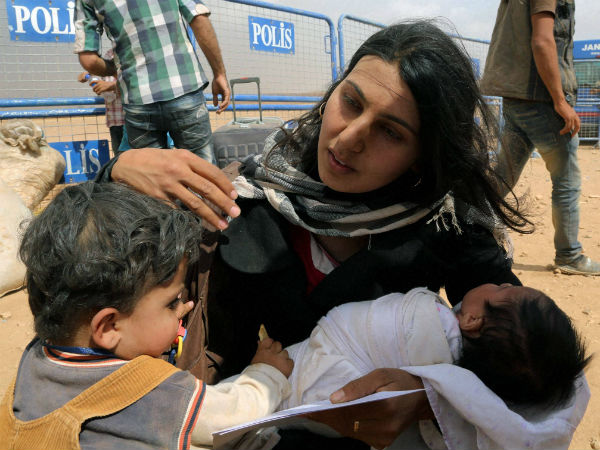 2 லட்சம் பேர் அகதிகள்