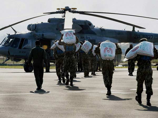 நிவாரணப் பொருட்கள் நிவாரணப் பொருட்கள்