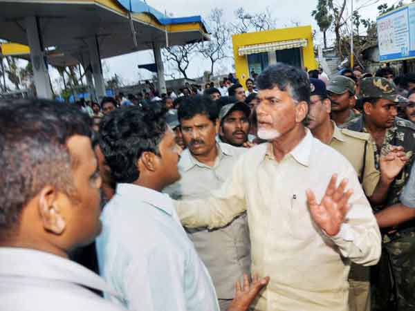 முதல்வர் மேற்பார்வை...