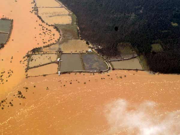 வெள்ளத்தில் மிதக்கும் ஸ்ரீகாகுளம்