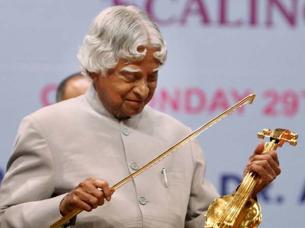Our youth is energetic, less biased and want to live in developed India: A P J Abdul Kalam Our youth is energetic, less biased and want to live in developed India: A P J Abdul Kalam